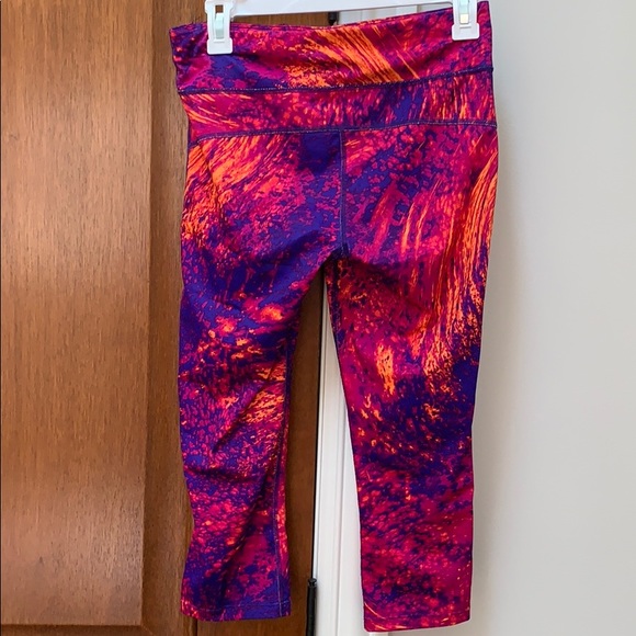 Colorful capris - Picture 2 of 2